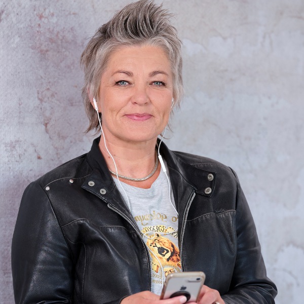 jette Heine - forfatter til SEO e-bog for almindelig mennesker. Vien for begyndere og letøvede